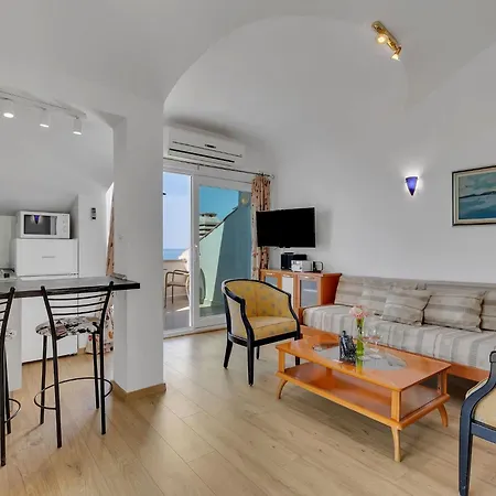 Appartamento Margitta Mit Pool- Tennisplatz Und Meerblick By Interhome *