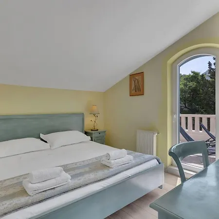 Appartamento Margitta Mit Pool- Tennisplatz Und Meerblick By Interhome Drasnice