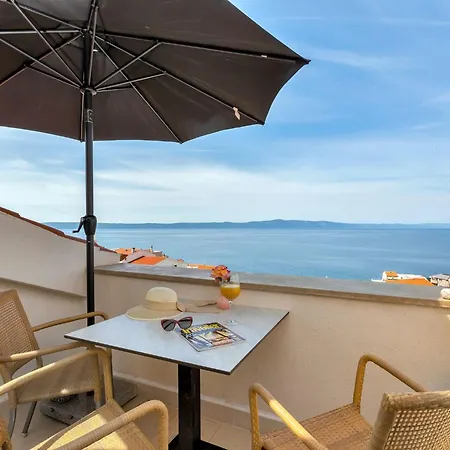 Margitta Mit Pool- Tennisplatz Und Meerblick By Interhome Drasnice