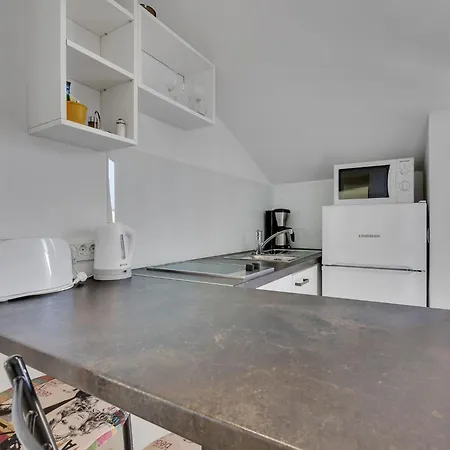 Margitta Mit Pool- Tennisplatz Und Meerblick By Interhome